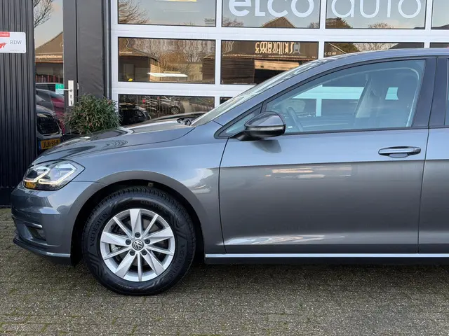 Volkswagen Golf 1.0 TSI Highline / ACC / LED 2018 Benzine 21