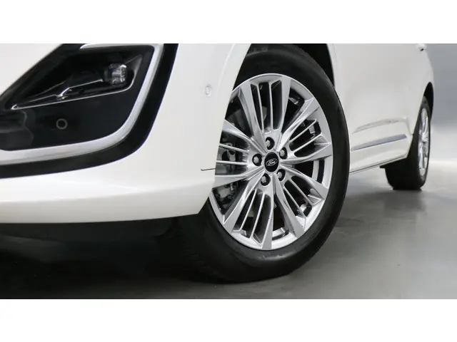 Ford Kuga 2.5 PHEV 225pk Vignale 2021 Hybride Benzine 12