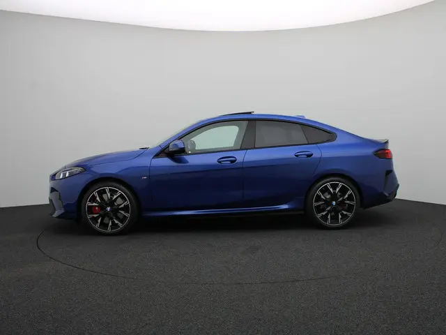 BMW 2 Serie Gran Coupé 220 2025 Benzine 4