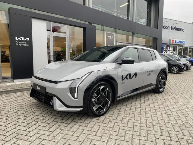Kia EV4 3