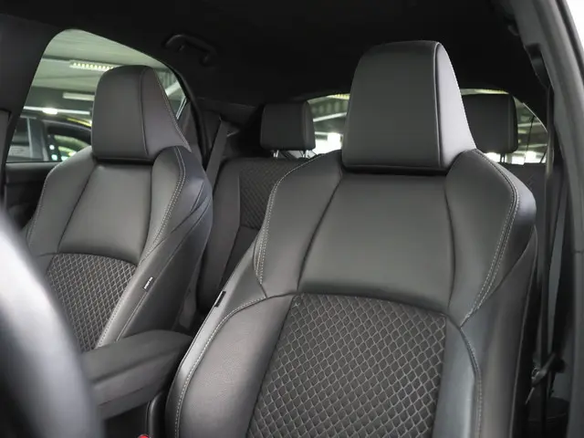 Toyota Yaris 1.5 Hybrid Executive 2022 Hybride Benzine 7