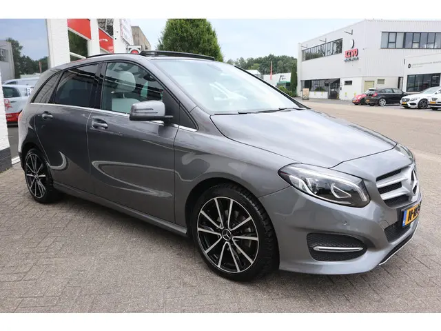 Mercedes-Benz B-Klasse 200 PRESTIGE 2014 Benzine 14