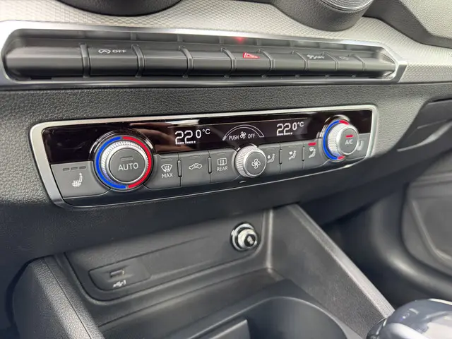 Audi Q2 35 TFSI S Edition 2024 Benzine 24