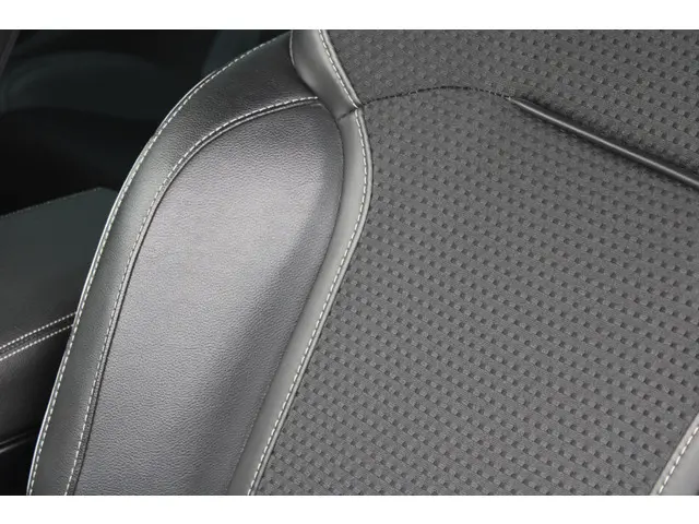 Renault Mégane Estate 1.3 TCe Bose 2020 Benzine 11