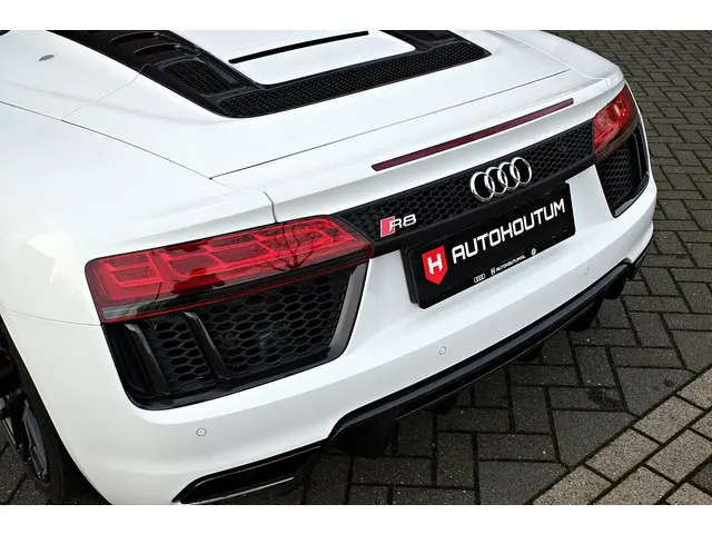 Audi R8 Spyder 5.2 V10 Quattro 2017 Benzine 12