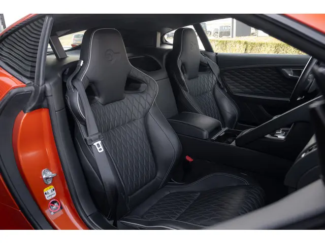 Jaguar F-Type 5.0 V8 SVR Coupé AWD 2016 Benzine 7