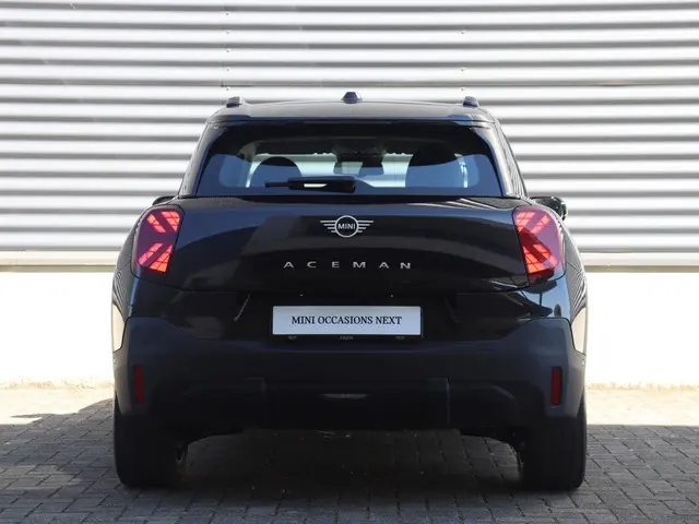 MINI Aceman E 2025 Elektrisch 4
