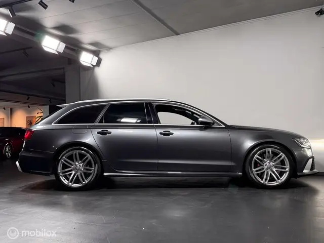 Audi RS6 Avant 4.0 TFSI RS 6 quattro 2014 Benzine 34