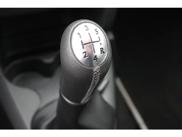 Dacia Logan MCV TCe 90 Stepway 2018 Benzine 23