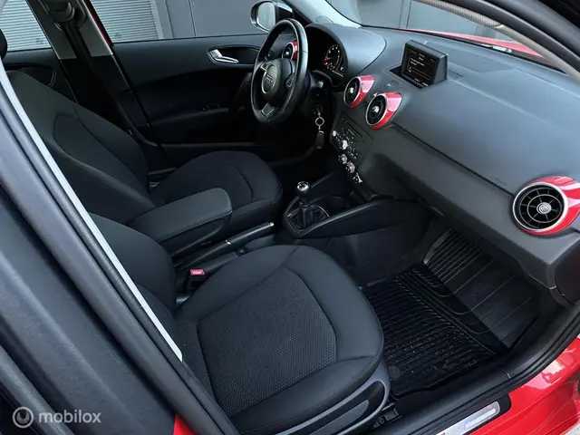 Audi A1 Sportback 1.2 TFSI Pro Line S 2013 Benzine 14