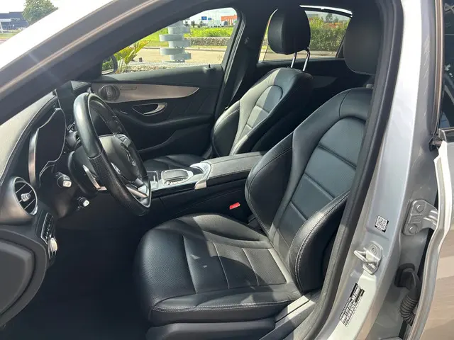 Mercedes-Benz C-Klasse C180 AMG line 2014 Benzine 25
