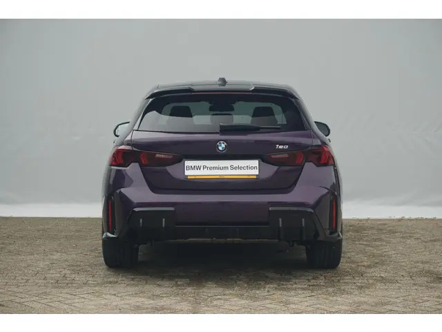 BMW 1 Serie 5-deurs 120 2025 Benzine 5