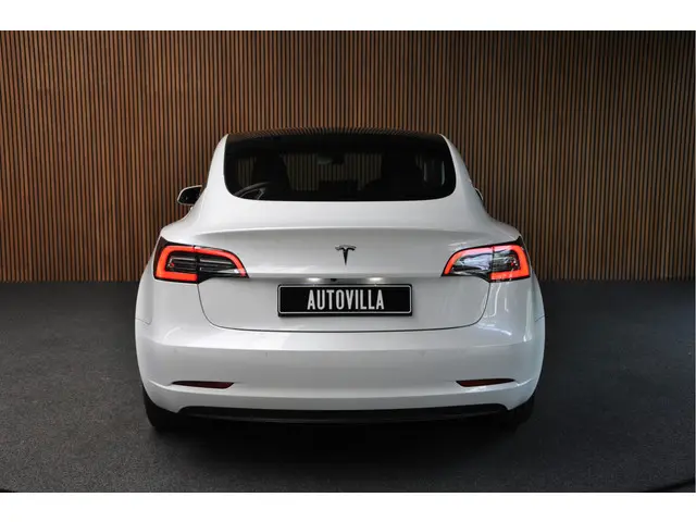 Tesla Model 3 Standard RWD Plus 60 kWh 2021 Elektrisch 6