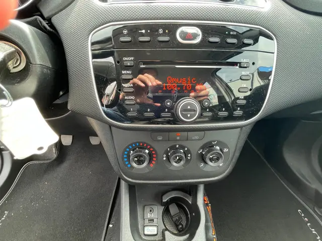 Fiat Punto Evo 0.9 TwinAir Street 2015 Benzine 12