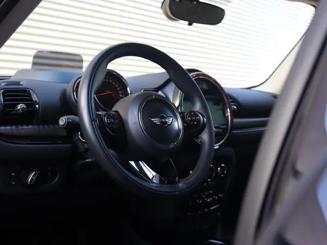 MINI Clubman Cooper 2016 Benzine 13