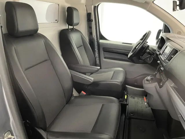 Opel Vivaro 2.0 CDTI L2H1 Innovation 2020 Diesel 11