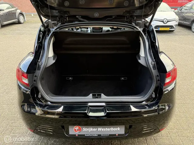 Renault Clio 0.9 TCe Expression 2013 Benzine 10