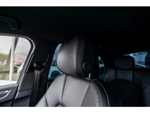 Porsche Macan 2.0 2018 Benzine 12