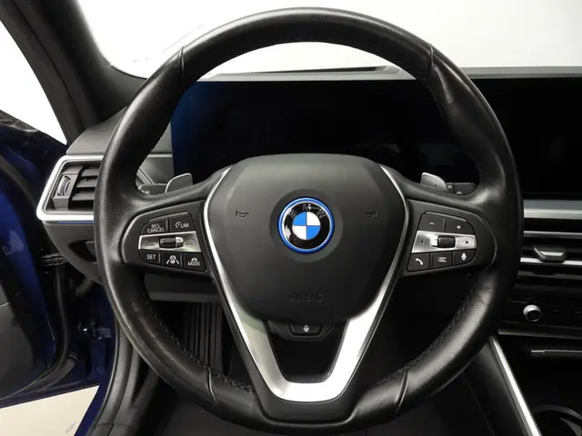 BMW 3 Serie Touring 320e 2023 Hybride Benzine 11