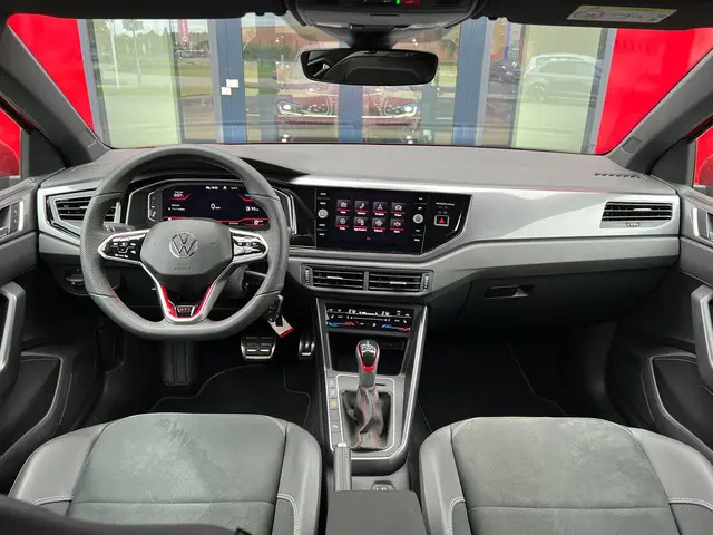 Volkswagen Polo 2.0 TSI GTI Facelift 2022 Benzine 20