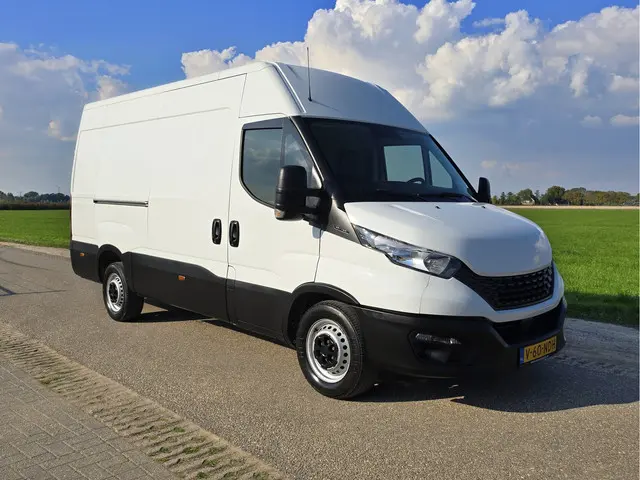 Iveco Daily 35S14V 2.3 352L H2 2022 Diesel 8