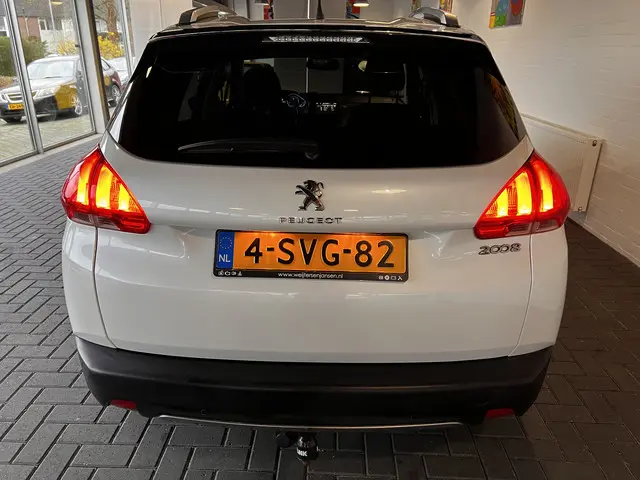 Peugeot 2008 1.6 VTi Féline 2013 Benzine 6