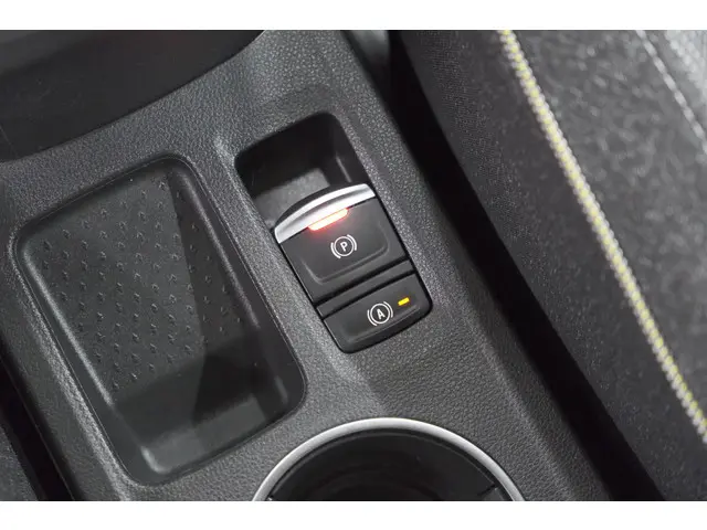 Renault Captur TCe 90 Techno 2025 Benzine 55