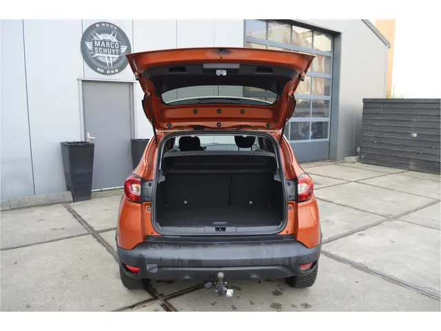 Renault Captur 0.9 TCe Helly Hansen 2014 Benzine 8