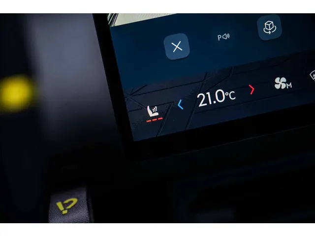 Lynk & Co 02 More 66 kWh 2026 Elektrisch 23