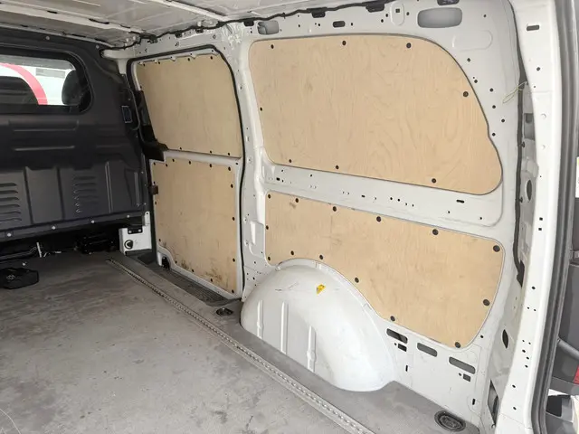 Mercedes-Benz Vito 116 1.9 CDI 2023 Diesel 15