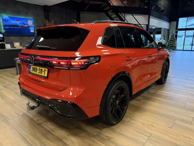 Volkswagen Tiguan 1.5 eTSI R-Line Edition 2024 Benzine 4