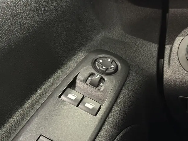 Opel Combo 1.5D L1H1 Standaard 2024 Diesel 16