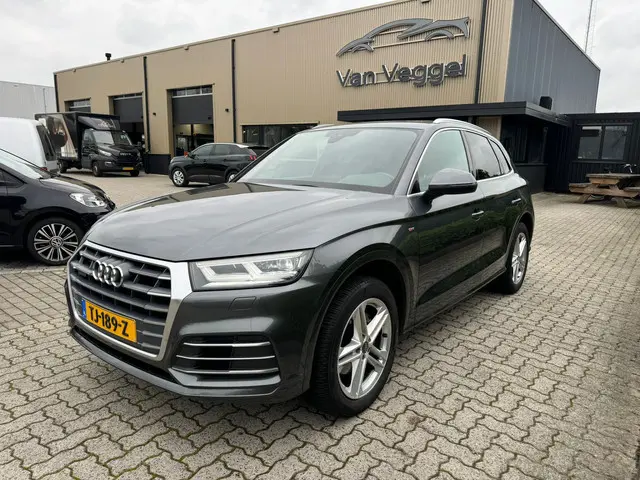 Audi Q5 2.0 TFSI quattro Sport S Line 2018 Benzine 23