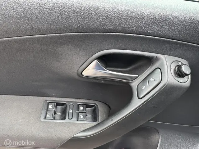 Volkswagen Polo 1.2 Easyline 2012 Benzine 15