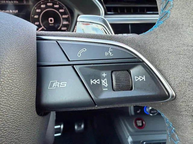 Audi RSQ3 TFSI RS / Panorama/ Full spec 2022 Benzine 22