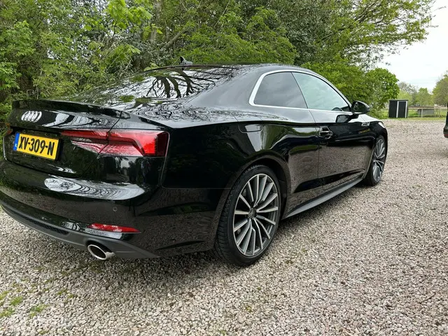 Audi A5 Coupé 40 TFSI Sport S-Line Edition 2019 Benzine 4