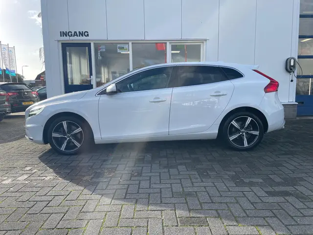 Volvo V40 1.5 T3 Polar+ Sport 2019 Benzine 6