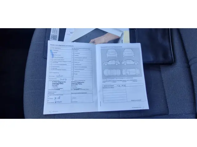 Volkswagen up! 1.0 move up! BlueM. 2015 Benzine 23