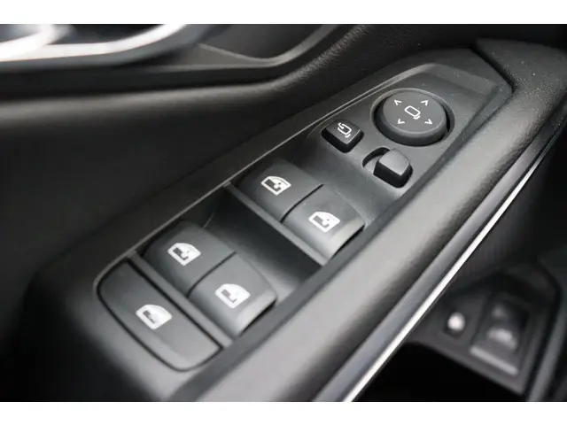 BMW 3 Serie 320e 2025 Hybride Benzine 30