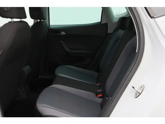 SEAT Arona 1.0 TSI Style Business Intense 2019 Benzine 12