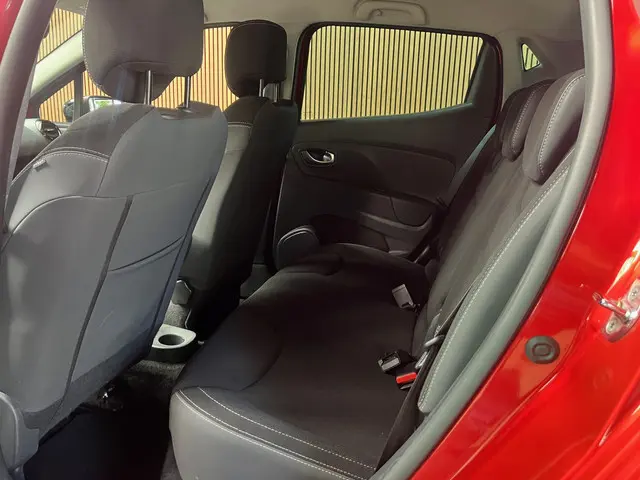 Renault Clio 0.9 TCe Limited 2018 Benzine 17