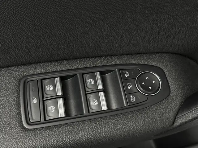 Renault Captur 1.0 TCe 90 techno 2024 Benzine 25
