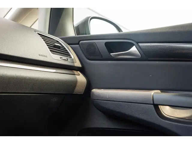 SEAT Alhambra 7p 2015 Benzine 24