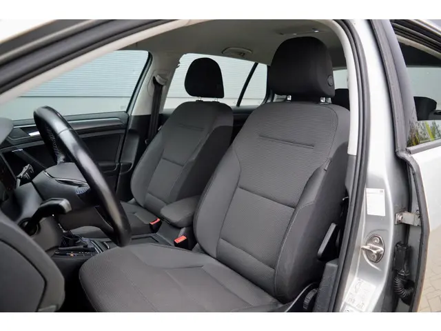 Volkswagen e-Golf E-Golf 2018 Elektrisch 8