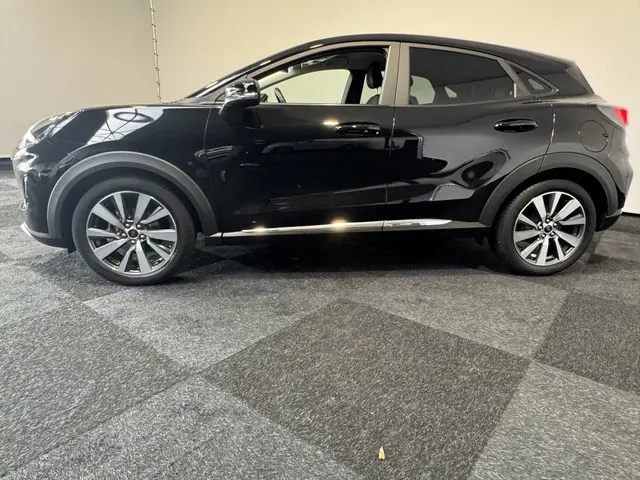 Ford Puma 1.0 EB Hyb. Tit. X 2022 Benzine 4