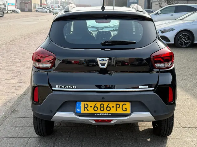 Dacia Spring Comfort Plus 27 kWh 2022 Elektrisch 12