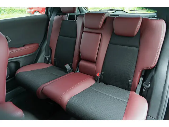 Honda HR-V 1.5i V-TEC ELEGANCE 2019 Benzine 9