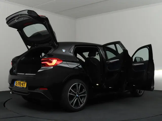 BMW X2 sDrive18i High Executive 2019 Benzine 35