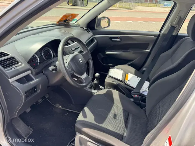Suzuki Swift 1.2 Bandit EASSS 2012 Benzine 11