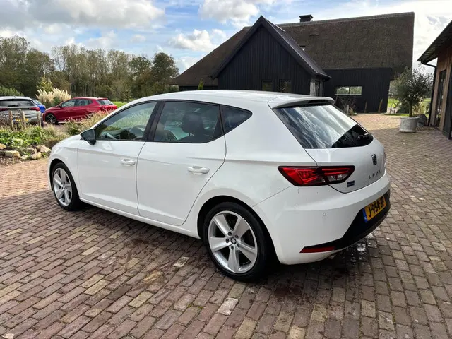 SEAT Leon 1.4 TSI FR 2014 Benzine 6